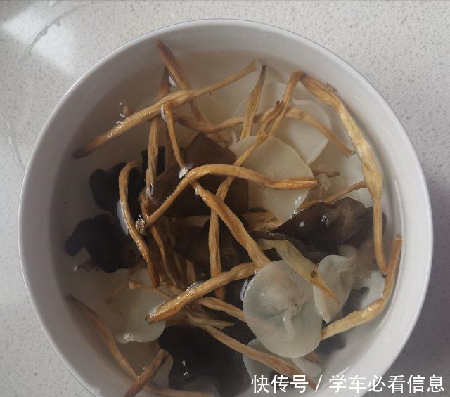 烩面片,爽滑可口,美味好吃!