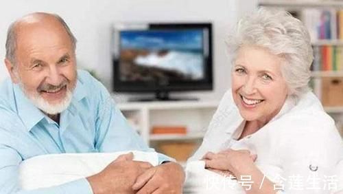 外国|为啥外国老人不帮忙带孙?光最后一点原因,多数中国老人很难做到