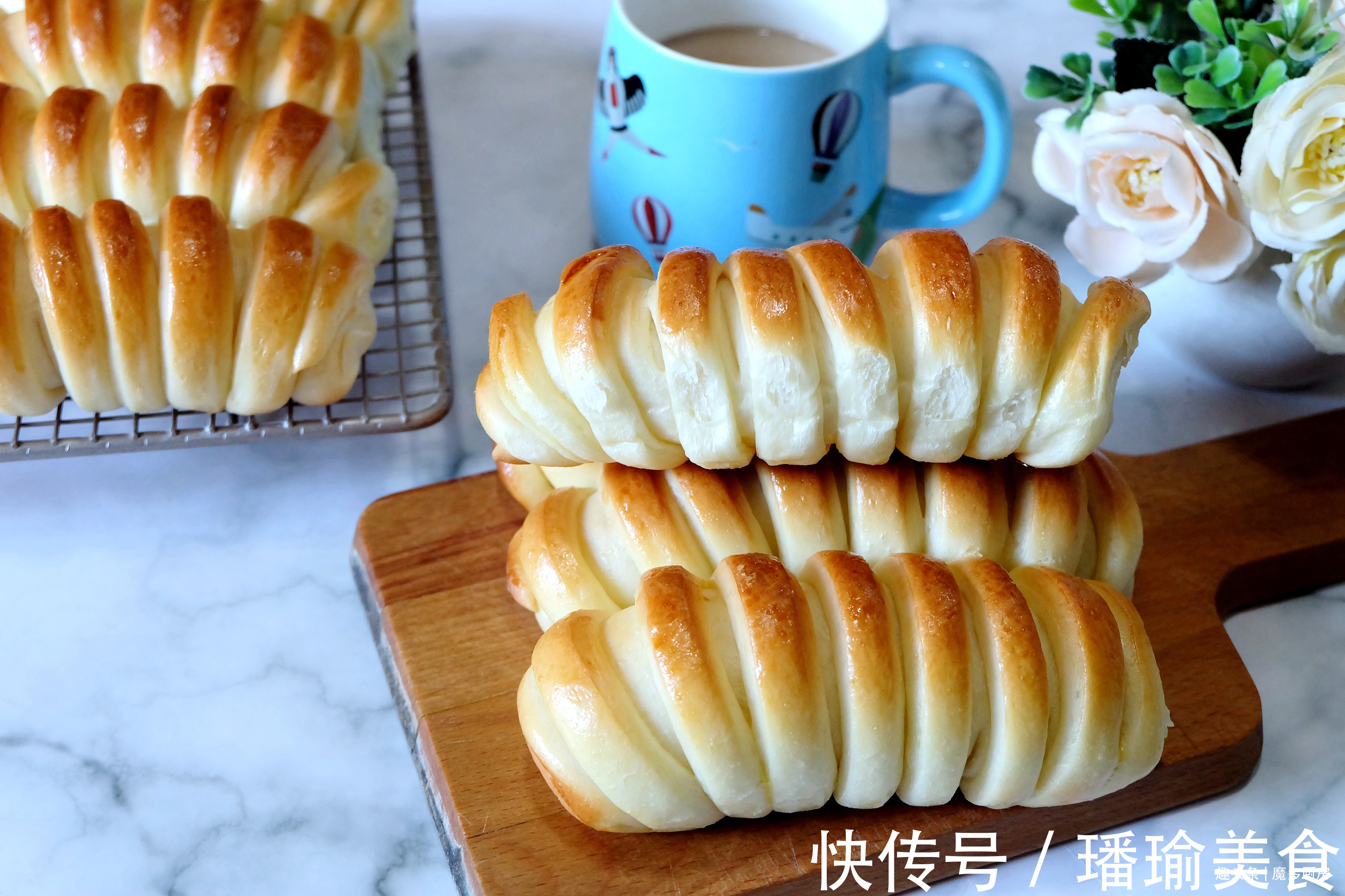 发酵|孩子要吃毛毛虫面包，时间短也能做，一次发酵无油低糖，香软拉丝
