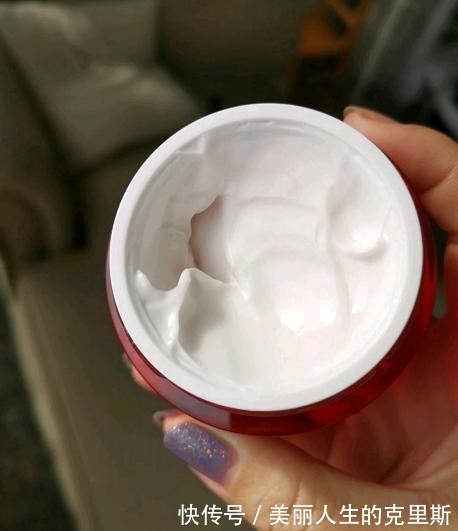 黑钻|雅诗兰黛面霜测评红石榴适合年轻人,黑金贵妇,最好用的是它!