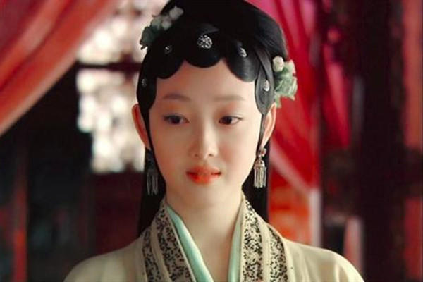 鼓励|贾母鼓励黛玉识文断字,薛宝钗却偷偷让她守拙,惜春:可怕的祖母