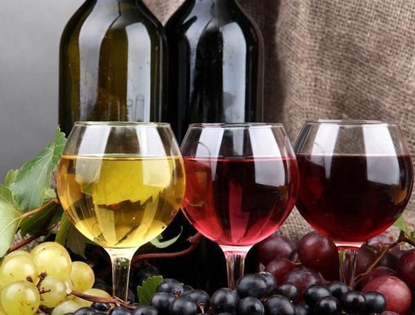 “干红”葡萄酒的“干”代表什么干红与干白有什么区别