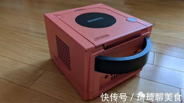 itx|海外高手把整套PC硬件塞进了GameCube中，打造了一台任天堂电脑