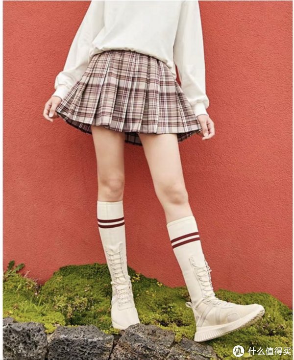 jk格裙|百褶裙和JK格裙总分不清楚？这篇少女裙褶间的小秘密，你可一定要看~