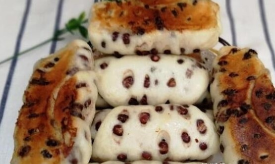 红豆卷最好吃的做法，无需烤箱，松软可口，当早餐最好不过了！