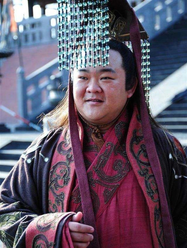 阿斗|“扶不起的阿斗”那么傻,为何还能在诸葛亮死后当了29年皇帝