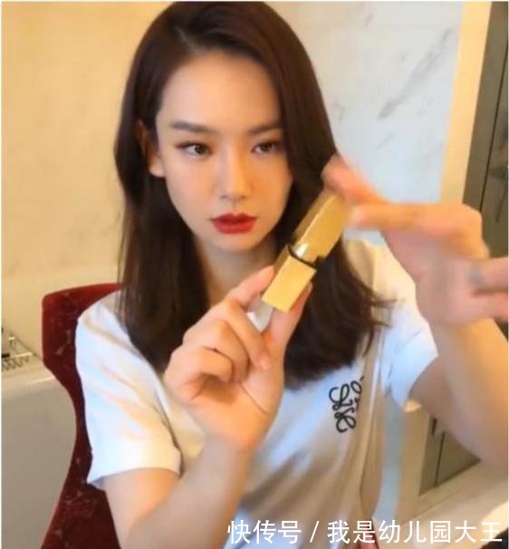 色号 化妆师建议涂口红不要用“嘴抿”,教你正确方法,不沾杯不掉色!