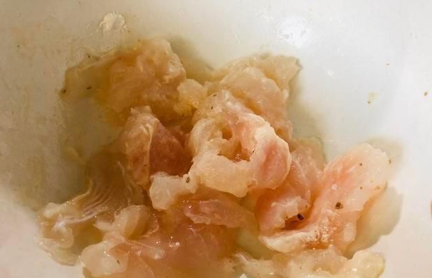 解馋|宅在家的周末午餐,三口人4个菜,有肉有鱼有凉菜,好吃还解馋