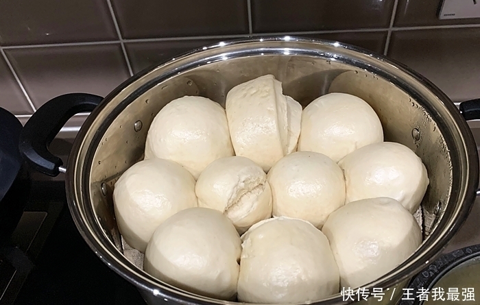 醒发|大厨教你蒸馒头,和面配方和发面技巧要掌握,馒头雪白暄软更好吃