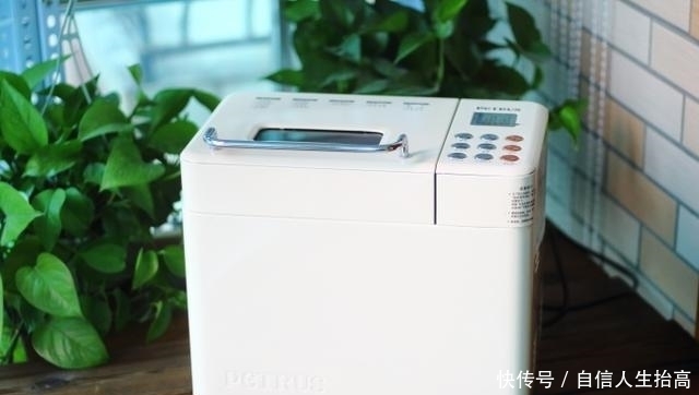 想吃面包,不会做怎么办?跟我学,一键式做出柔软拉丝的美味面包