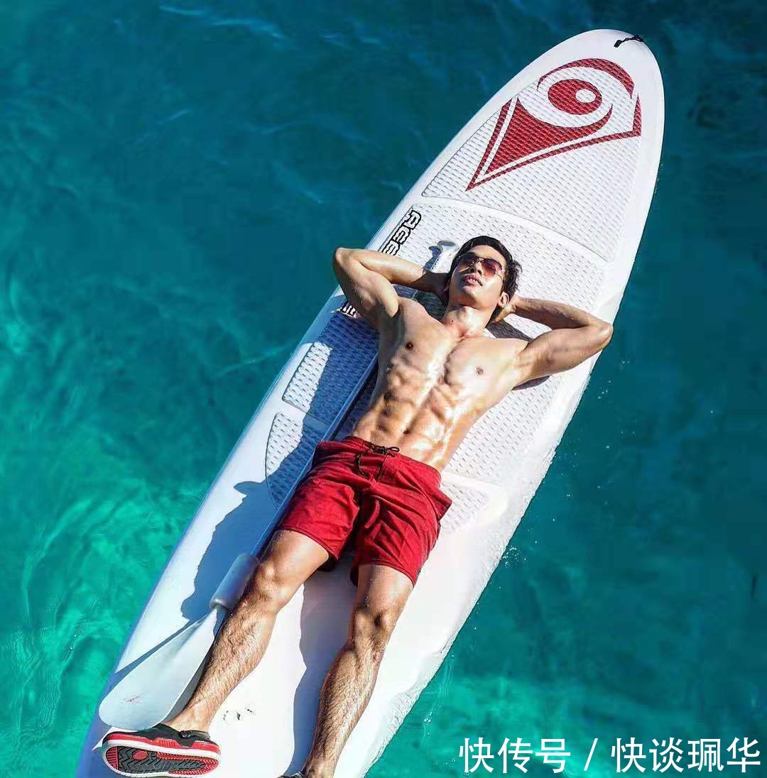 男生|如何尽显男性魅力？且看肌肉型男的八块腹肌和人鱼线，真飒