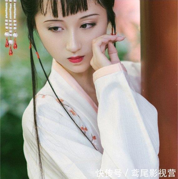  柔美|20岁师大汉服女神气质柔美哀婉，长相神似陈晓旭，拍林黛玉写真真假难辨