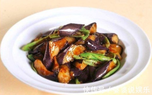 茄子切丁|茄子的5种家常做法，夏天就该这样吃！简单美味，不费油！