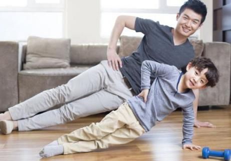 别一直伤害我们的男孩!给父母养育男孩的5条建议