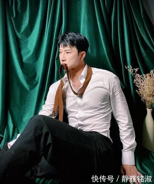 肌肉男|拥有健美身材与英俊外貌的肌肉男,正装加身,果然更能体现型男范