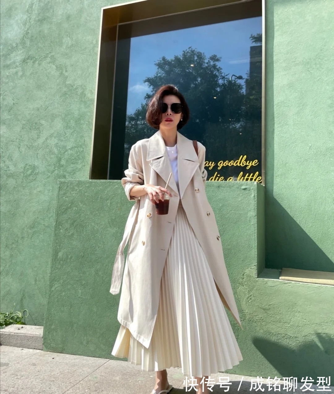 卡其色|这些才是中年女人最美的穿搭,自然随意不扮嫩,优雅大气又高级