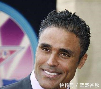费舍尔|小16岁私教自由出入前属科比豪宅,引球迷猜测,瓦妮莎晒吻狗照回应!
