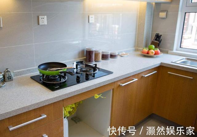 净水器|新房入住半年,才发现厨房最不该买这2样东西,一点都不实用