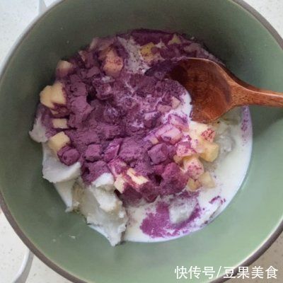 美味签到——吃过都说好的香芋苹果挞