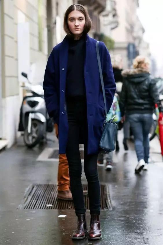 这三款平底鞋配大衣，经典又时髦，绝对是气场十足！