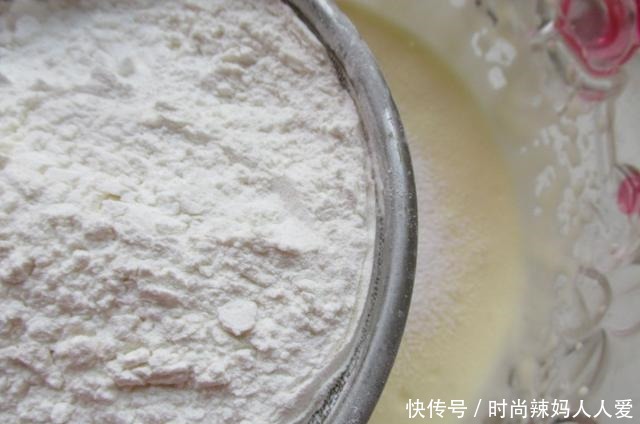 蛋糕|蛋糕这样做真简单,只要1步做对了,暄软喷香比买的好,赶紧试试