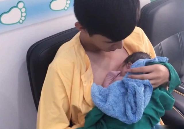 身边人|爸爸叫秋天,爷爷叫秋日,宝妈随口给孩子取的名,民警也拍手称赞