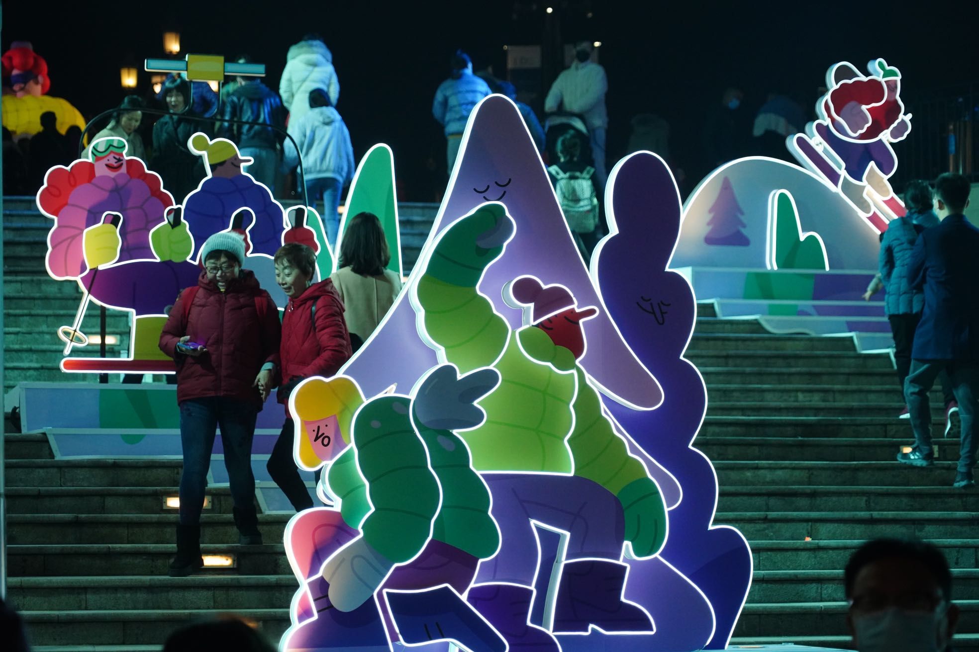 蓝色港湾！蓝色港湾第十四届灯光节吸引市民