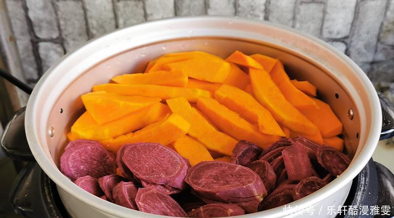 在家时多存些南瓜,不光能做菜,做成面食大人孩子都爱