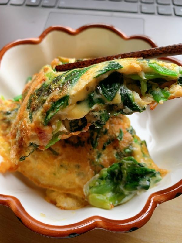 爆浆菠菜蛋饼