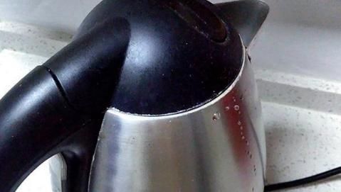 長期喝電熱水壺燒的水，是好事還是壞事？看完后，大概就清楚了