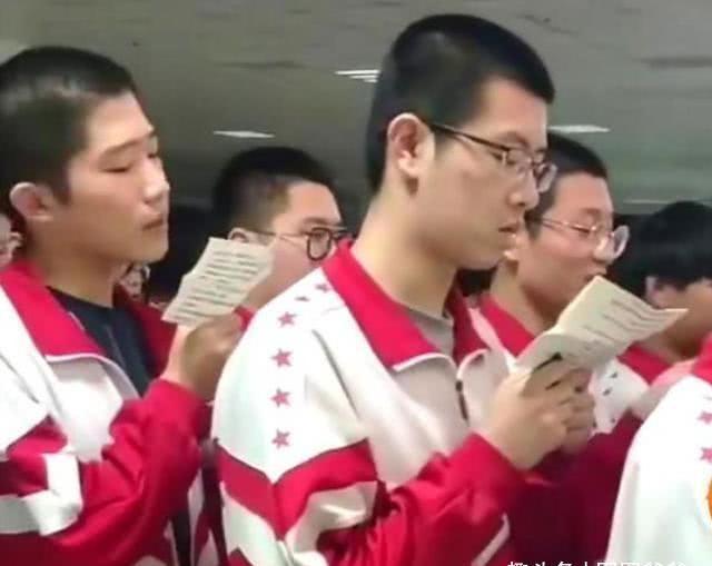 脾胃|13岁男孩半年长高8厘米,儿科:此物是身高“助长剂”可多吃