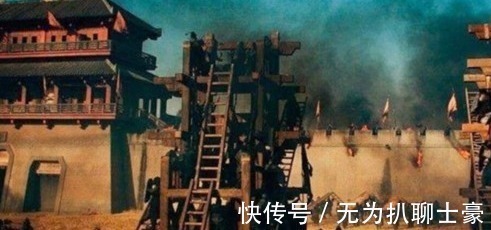 打仗$为何古人打仗的时候用石头砸,而不推倒梯子?老兵:傻蛋才推