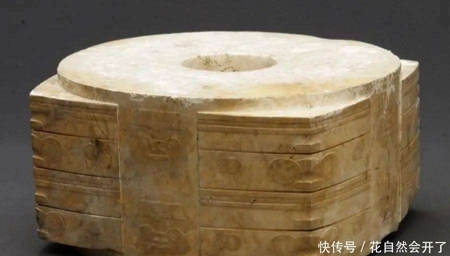 课程|国旗下课程丨文物守望千年匠心薪火相传