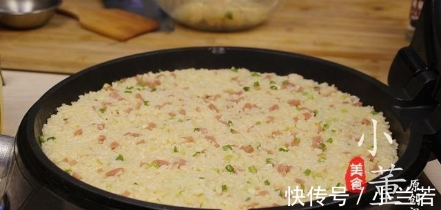 小董|剩米饭不要再扔掉了，最好吃的做法，好吃到停不下来
