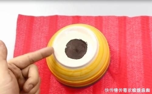 电热毯坏了不要再扔了,在上面放一个碗太实用了,家家户户都需要