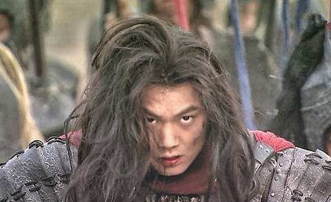 到底|廉颇到底有没有资格成为“四大名将”?能力不如王龁,还心胸狭隘