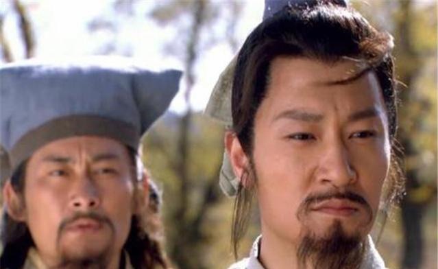 宋江@梁山好汉四个字闻名天下,但水浒中最奸诈的人,就在梁山中