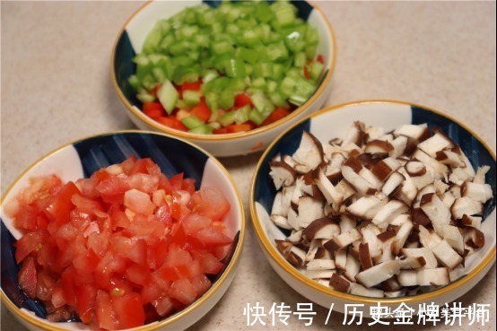 入伏后要多吃冬瓜,这样做冬瓜,比肉还香,看完你学会了吗