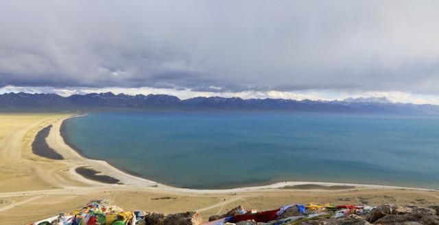 最高的大型湖泊,最深处超120米,是中国