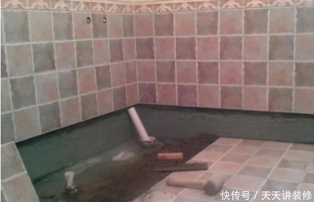 排水|卫生间瓷砖铺贴万万要注意这点，聪明人都懂的，真想回家砸掉重装