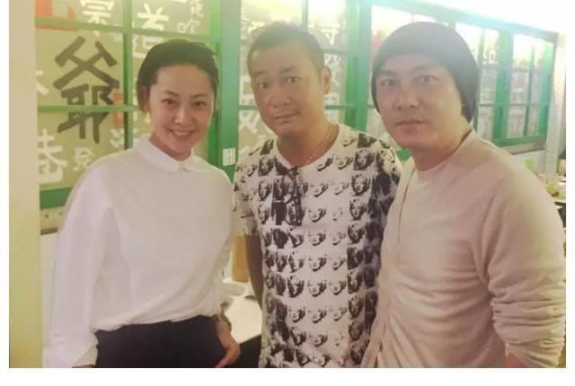 程东|陈小春面馆广州再开分店，开业众多港星捧场，一碗牛腩50元卖到爆