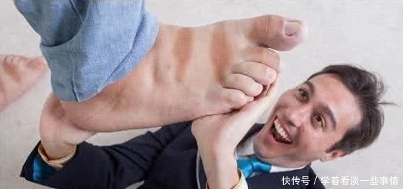 高跟鞋|吉尼斯世界之最:世界上最大的高跟鞋,“最长”的脚你见过吗?