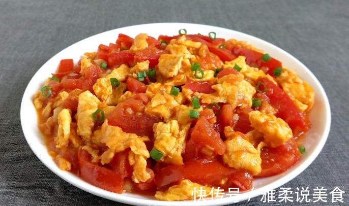 做番茄炒蛋，牢记4点窍门，鸡蛋软嫩，番茄鲜香，汤汁浓稠下饭香