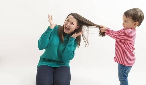 症状|女性更年期,可能正遭受4个异常变化,这些症状你有吗