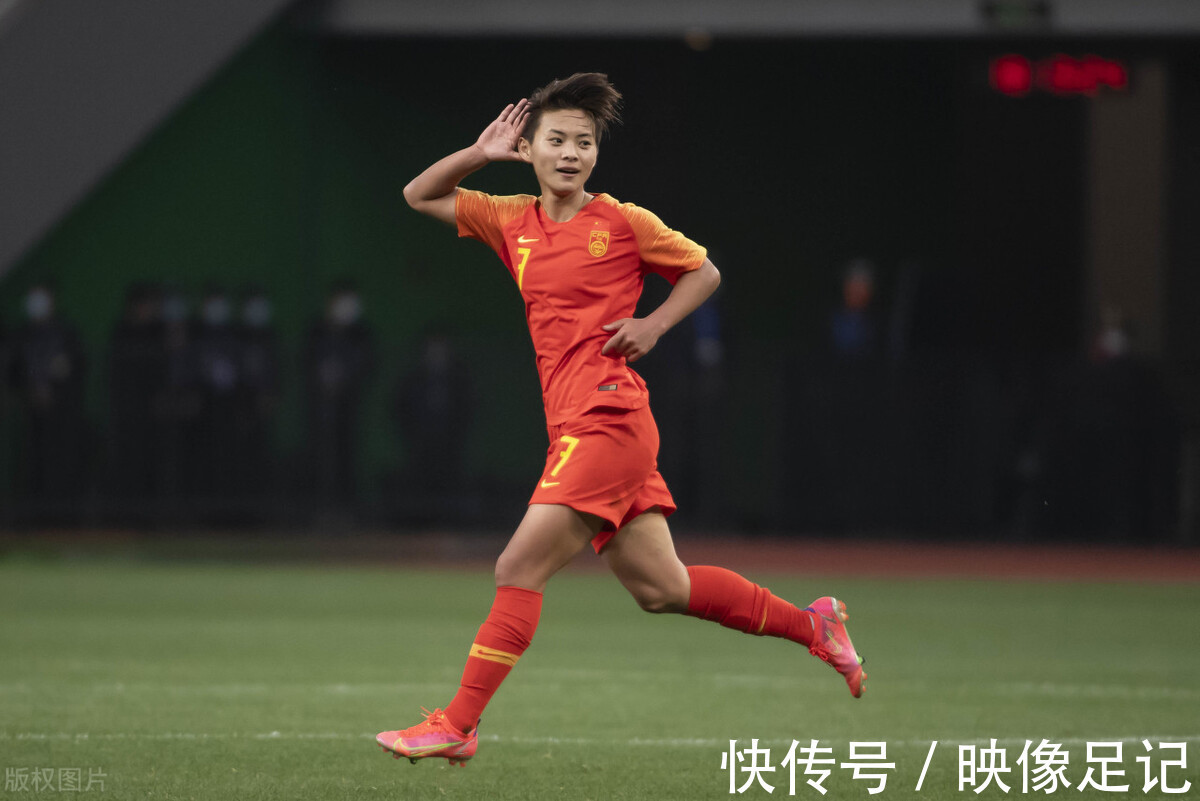 中國女足|中國女子金球獎(jiǎng)候選:女超聯(lián)賽冠亞軍主力pk女足海外留洋球員