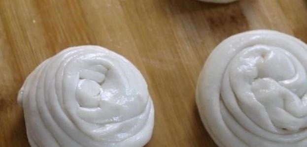 买了20年手抓饼,才知道做法这么简单,1分钟学会,2块钱做一大锅