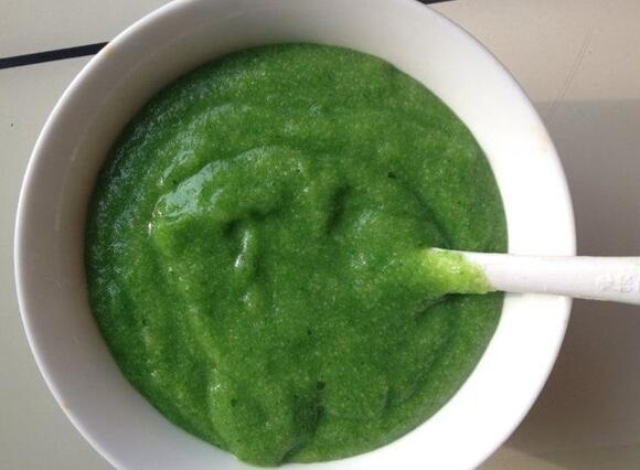 菠菜|6-12个月是宝宝缺铁高峰期,如何辅食补铁?避开3误区别影响发育