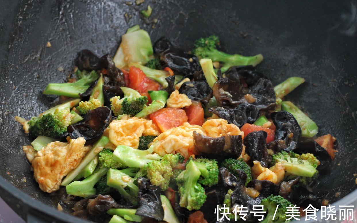 辛墨墨|减肥期也能大口吃的家常菜肴,低脂低卡营养均衡,几分钟就能出锅