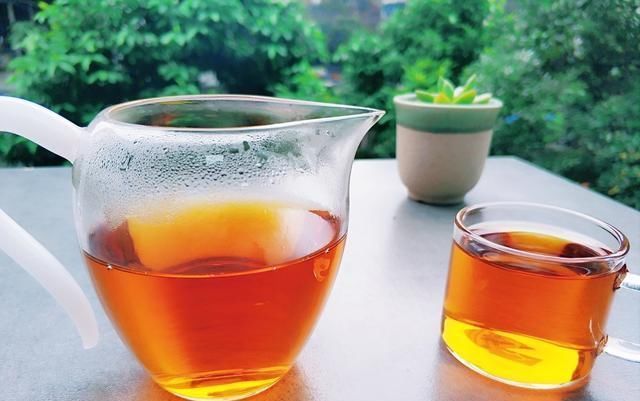 老年人经常失眠就用药错医生给出1条建议,倒头就睡,比吃药更管用