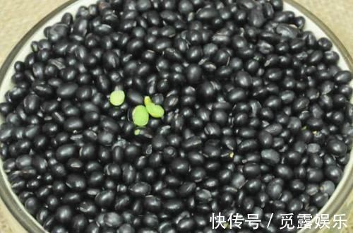 黑豆|女人的天然“美容菜”,每天吃一吃,皮肤光滑水嫩,大肚子也平了